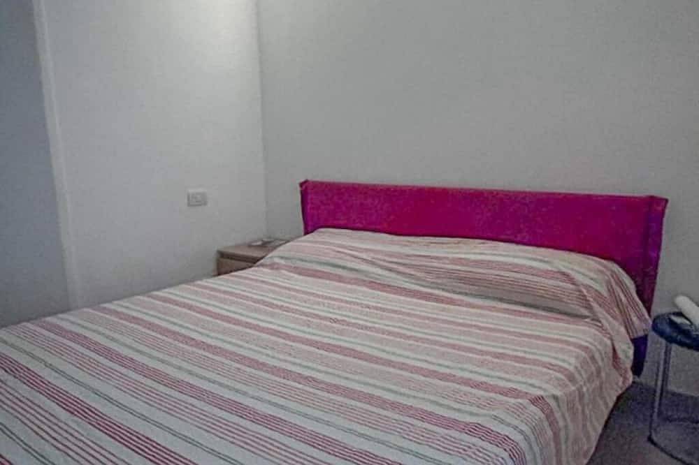 Apartamento entero, Smart Working with two terraces and ultra-fast fiber in Latina (Italia), Agro Pontino