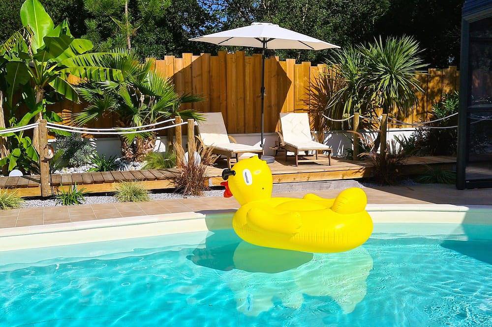 Villa avec piscine chauffée, 3 minutes à pied des superbes plages, billard in Labenne Océan, Labenne