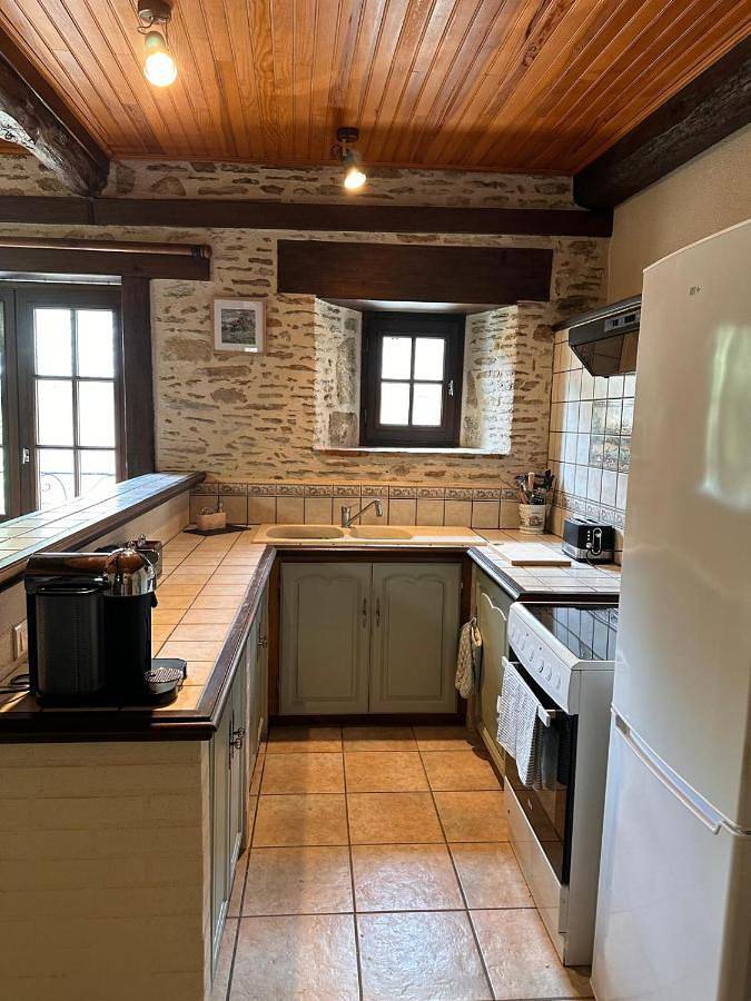 Location de vacances pour 5 personnes, avec vue à Ségur-le-Château - 3