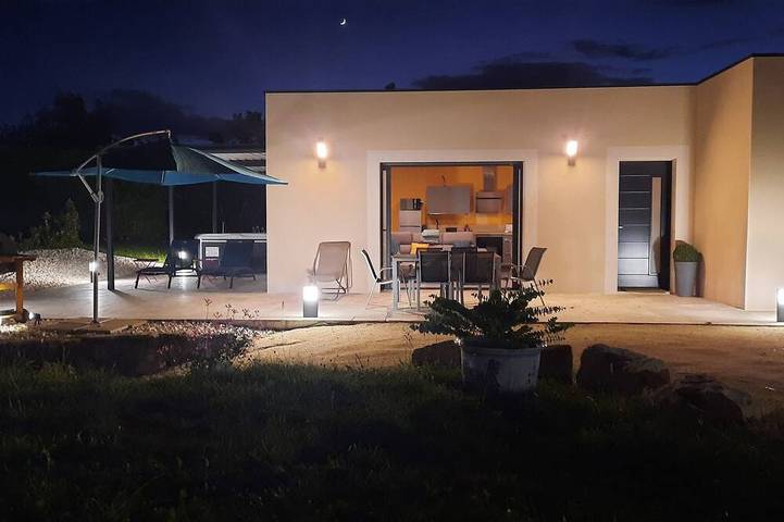 Chalet para 5 personas, con jacuzzi y jardín - 1