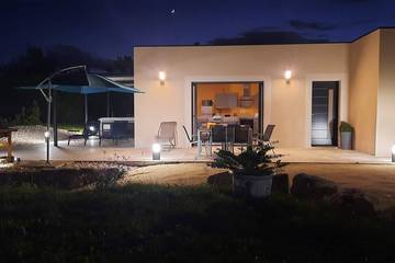 Cottage pour 5 personnes, avec jardin et jacuzzi à Chatuzange-le-Goubet