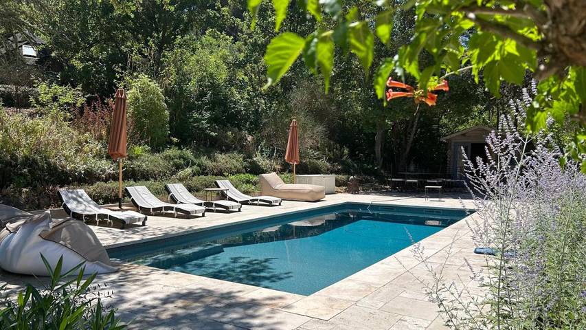 Chalet para 10 personas, con jardín además de vistas y piscina - 1