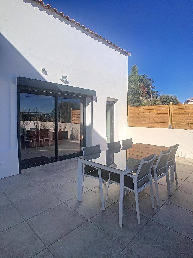 Location de vacances pour 4 personnes, avec terrasse à Les Pennes-Mirabeau - 2