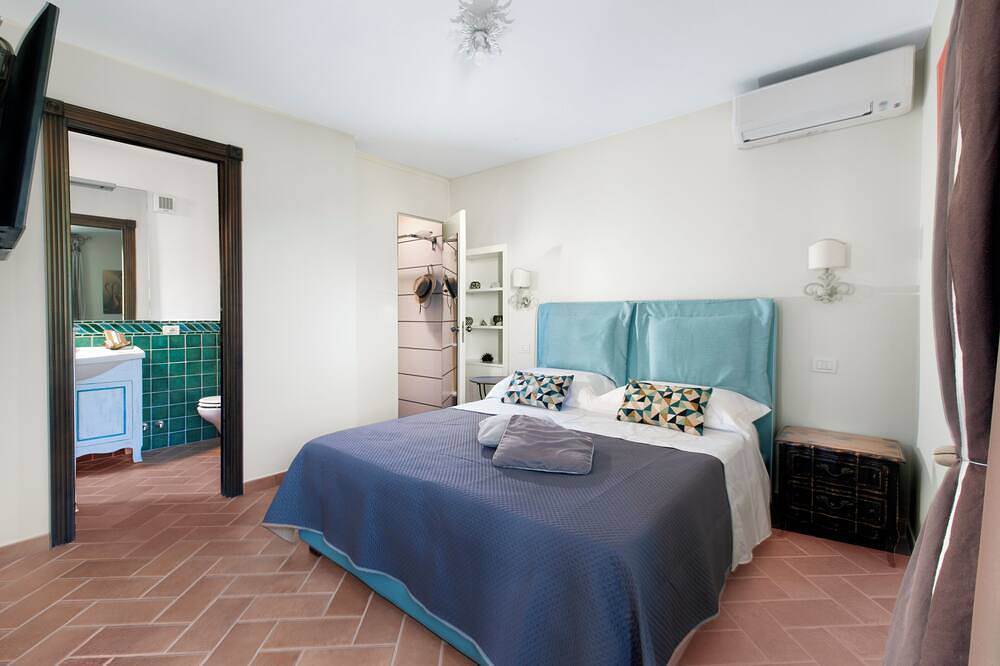 Charming 2-bedroom villa in wonderful Torca, Massa Lubrense with Ac in Torca, Neapel Provinz