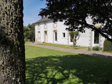 Chambre d’hôte pour 2 personnes, avec jardin et vue dans Combrand