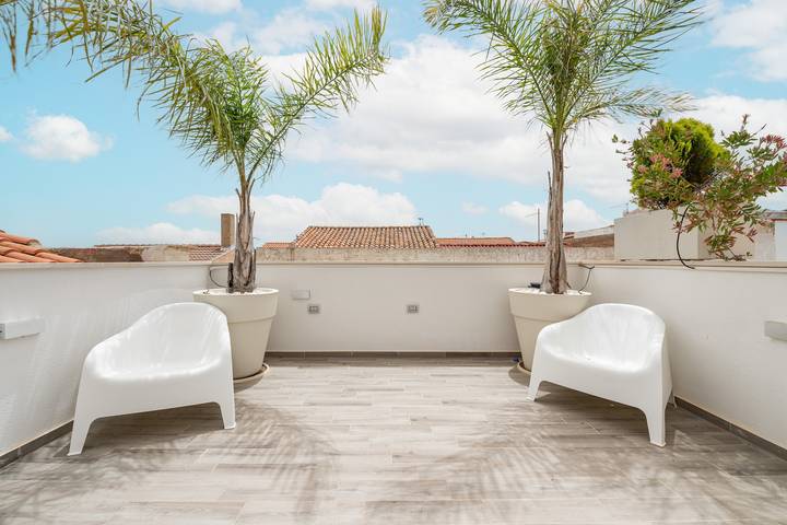 Gîte pour 4 personnes, avec jacuzzi dans Île de Sant'Antioco - 2