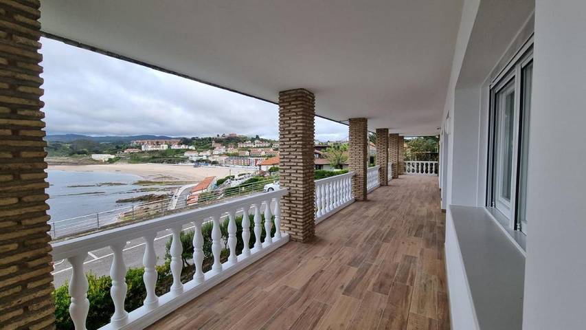 Apartamento para 10 personas, con Balcón además de Terraza y Vistas en Comillas