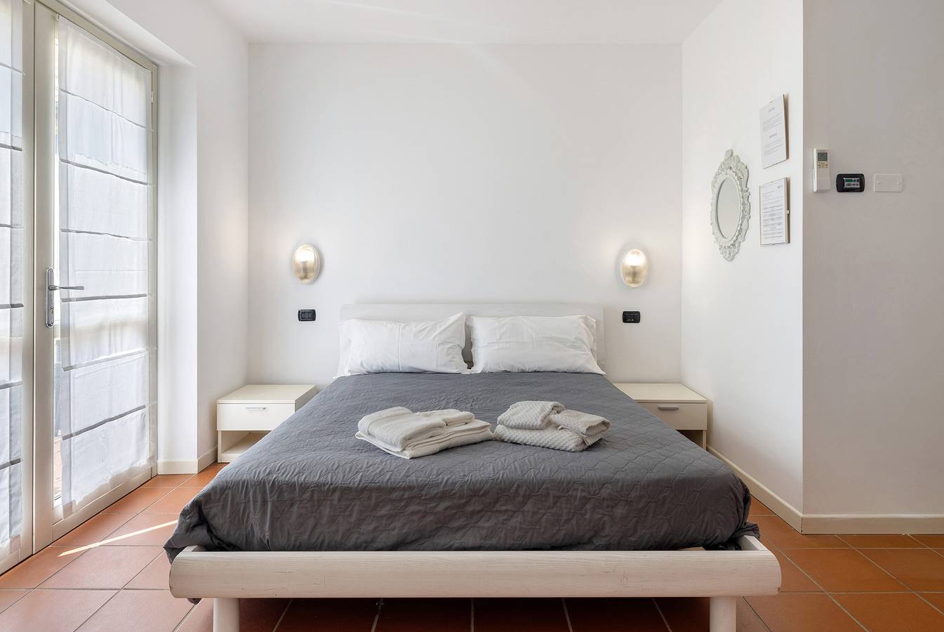 Ganzes Studio, Einzimmerapartment 'Dimora Il Feudo Apt 20' mit Gemeinschaftspool, Wlan und Klimaanlage in Asti (Gemeinde), Asti Provinz