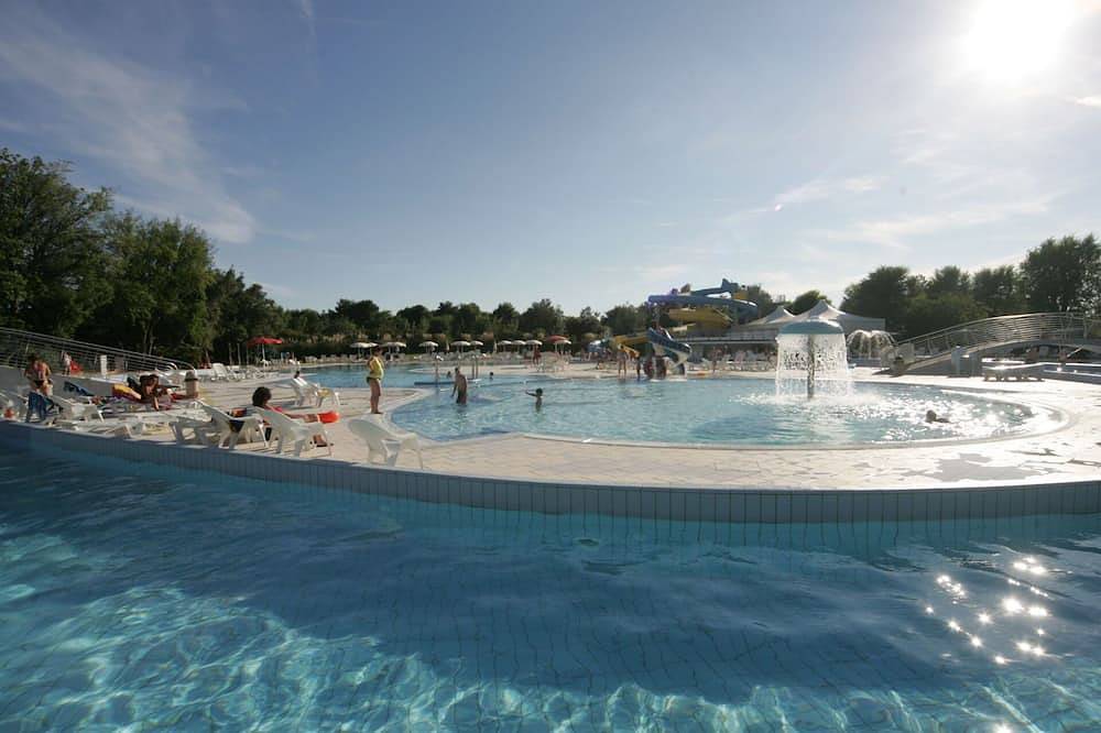 Herrliche Wohnung in einem Ferienhaus für 3 Personen mit Pool, Klimaanlage, W-Lan und Terrasse in Grado, Görz Provinz