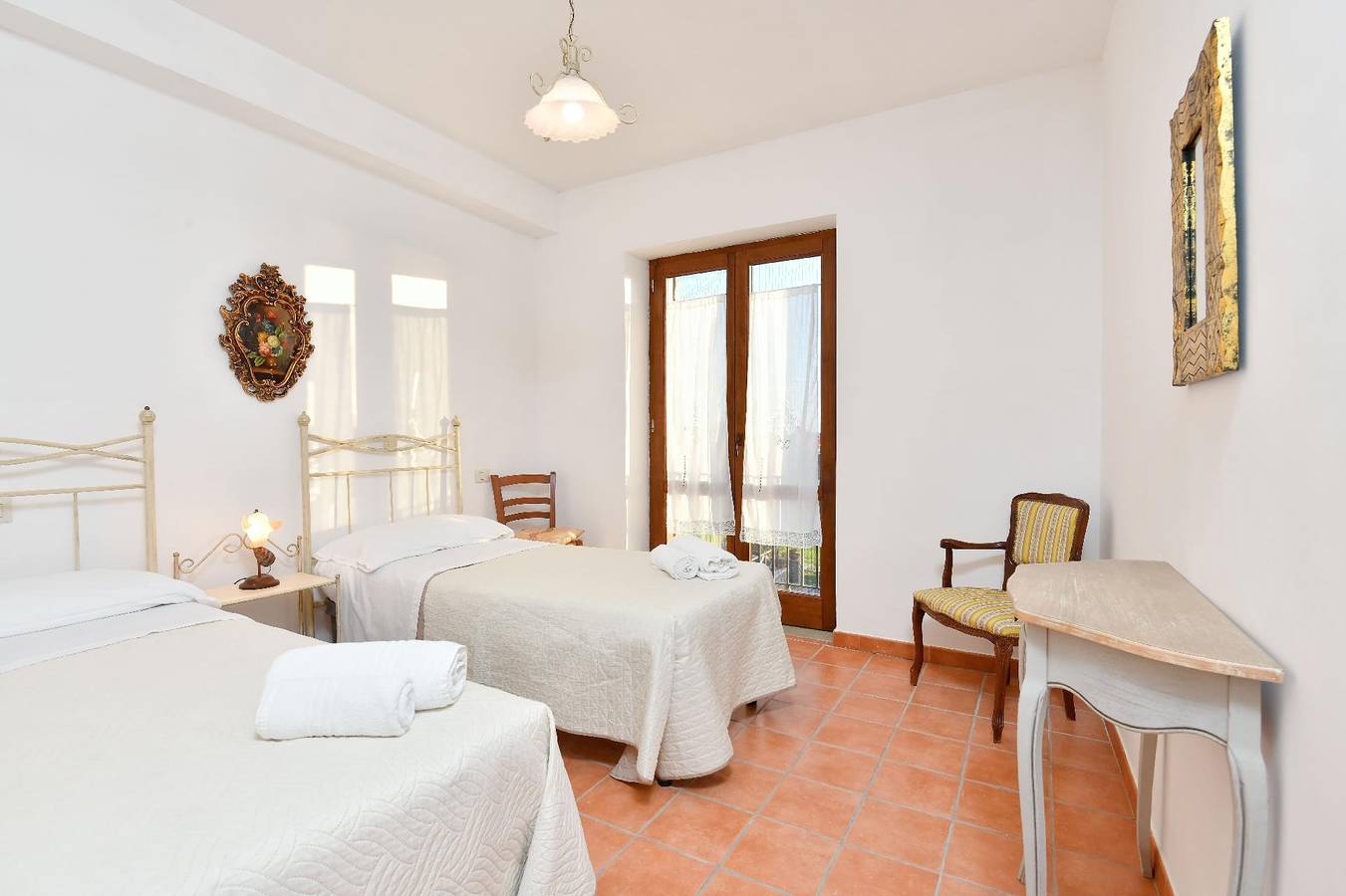 Ganze Ferienwohnung, Apartment Sauco, Rustikale Eleganz nur wenige Schritte vom Meer des Cilento entfernt in Santa Maria di Castellabate, Cilento