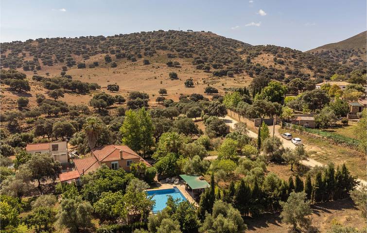 Casa rural para 16 personas, con Terraza y Jardín en Ronda