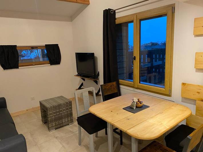 Location de vacances pour 5 personnes, avec Terrasse et Jardin ainsi que Piscine et Vue à Dolomieu - 4