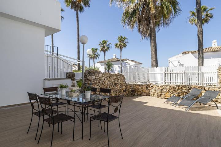 Ferienwohnung für 6 Personen, mit Balkon/Terrasse und Kinderpool sowie Pool in Andalusien - 4