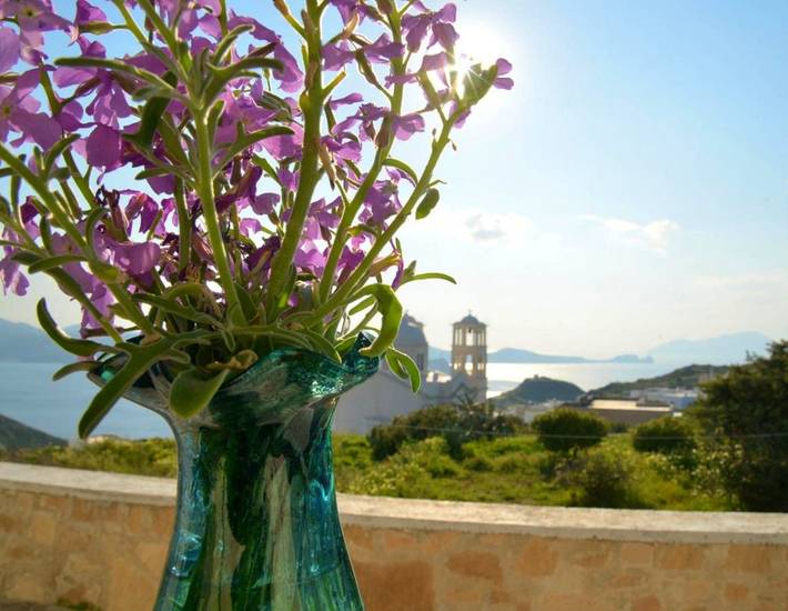 Villa pour 5 personnes, avec jardin et vue dans Milos - 2