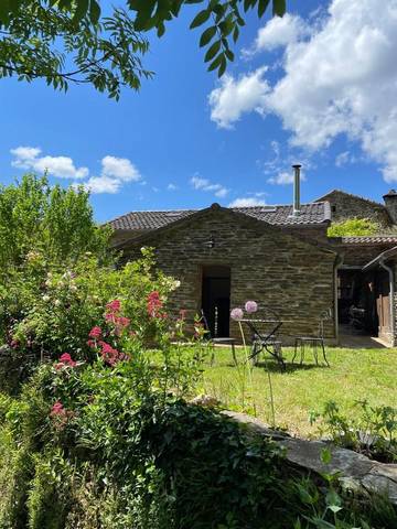 Gîte pour 6 personnes, avec vue et jardin, animaux acceptés à Le Collet-de-Dèze