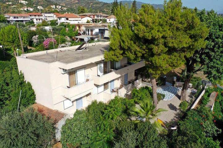 Location de vacances pour 2 personnes, avec jardin et vue, animaux acceptés dans Selianitika - 3