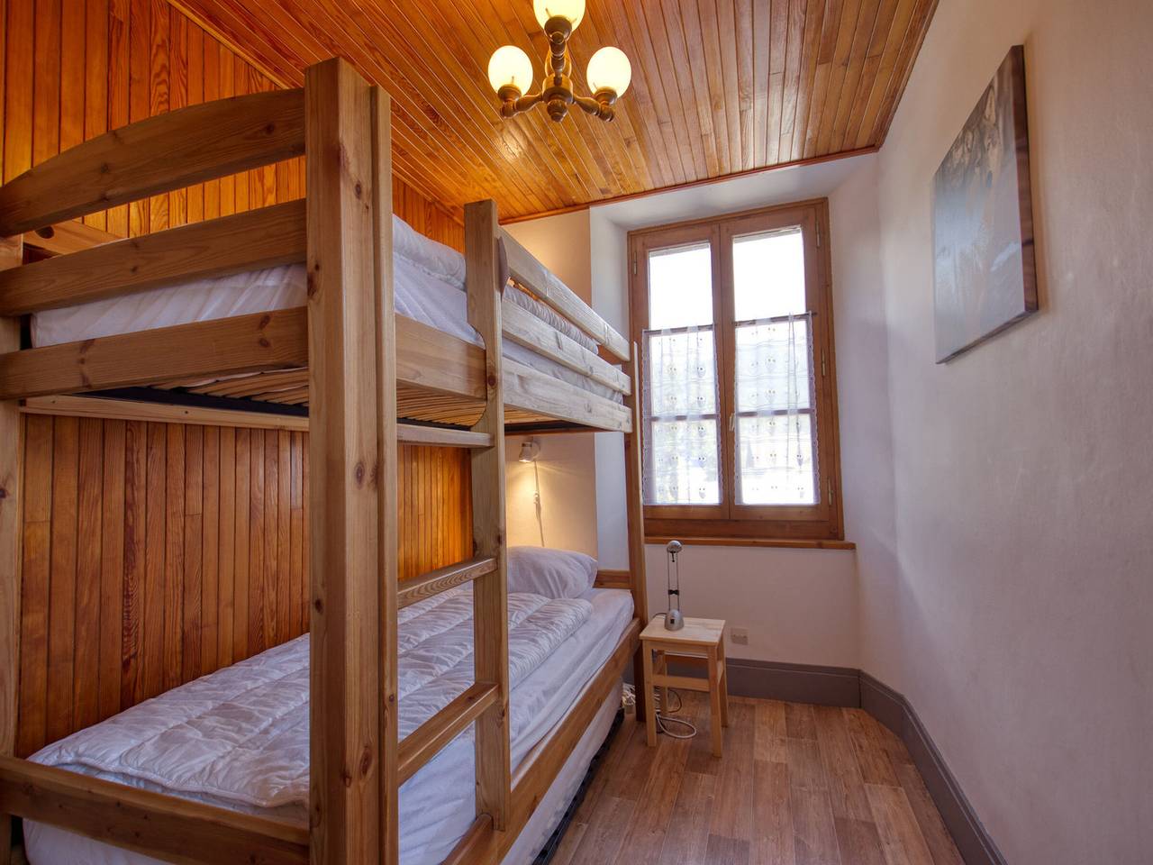Maison de village avec jardin clos, proche télécabine, sauna, et toutes commodités in Station de Morillon, Grand Massif