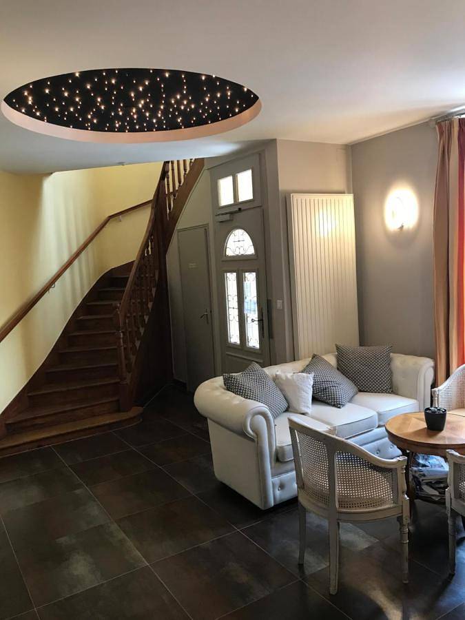 Basic Triple Room in La Roche-sur-Yon, Vallée de la Loire