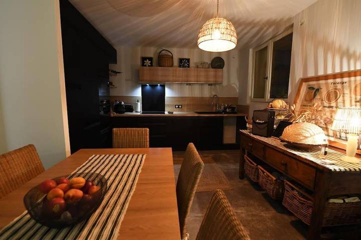 Location de vacances pour 8 personnes, avec terrasse et jardin à Roujan - 3