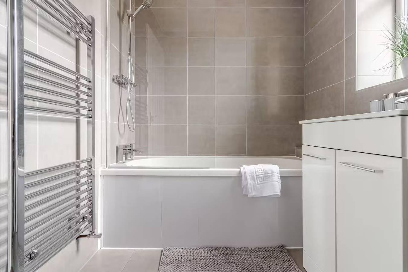 Luxurious Stockport Retreat - 4 Bedrooms in Stockport, Grand Manchester