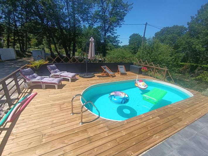 Gîte pour 6 personnes, avec piscine ainsi que vue et jardin à Biras - 3