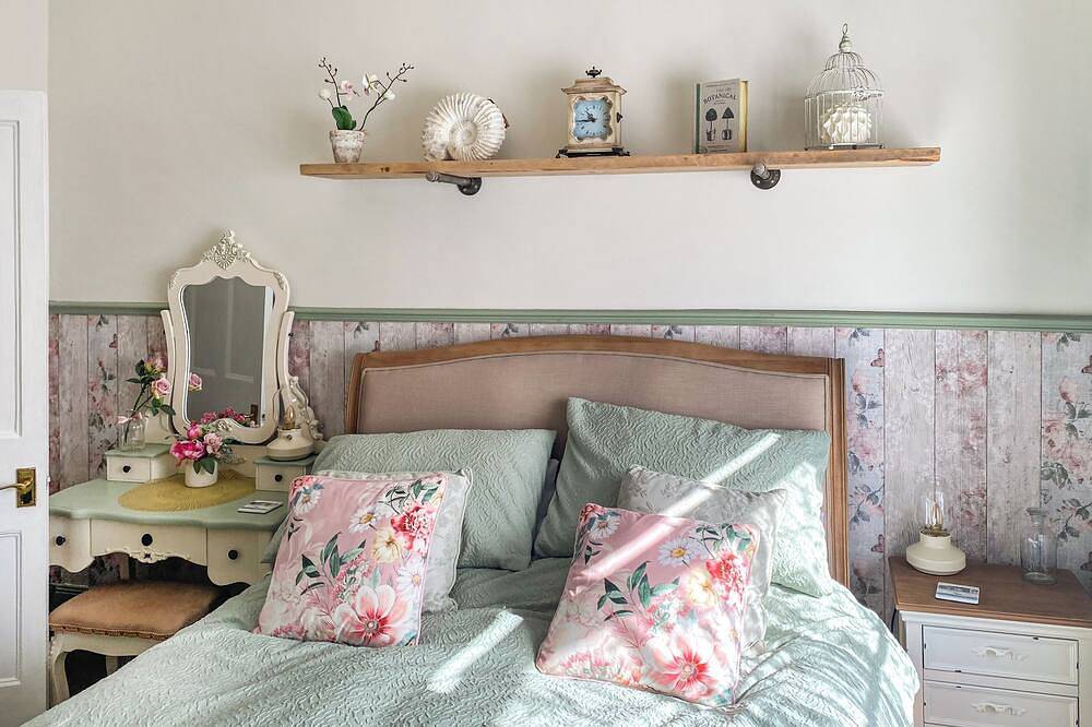 2 bedroom accommodation in Helston in Helston, Cornwall