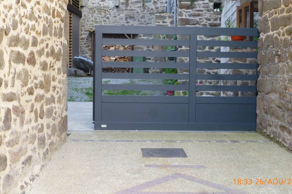 Apartamento entero, Ubicado en el puerto de Dinan: encantador apartamento dúplex con carácter y calidez. in Lanvallay, Región de Dinan