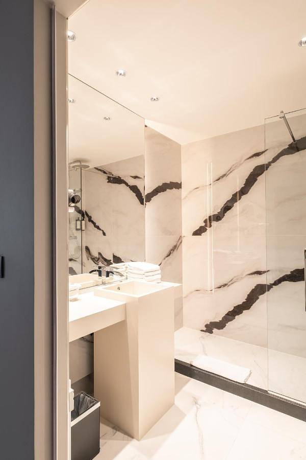 Hôtel pour 2 personnes, avec terrasse et piscine à Anvers - 3