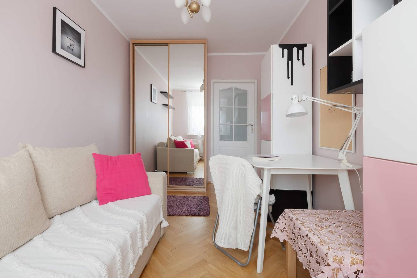 Geheel appartement, Functional Apartment with a Washing Machine | Balcony in Przymorze Wielkie, Gdańsk