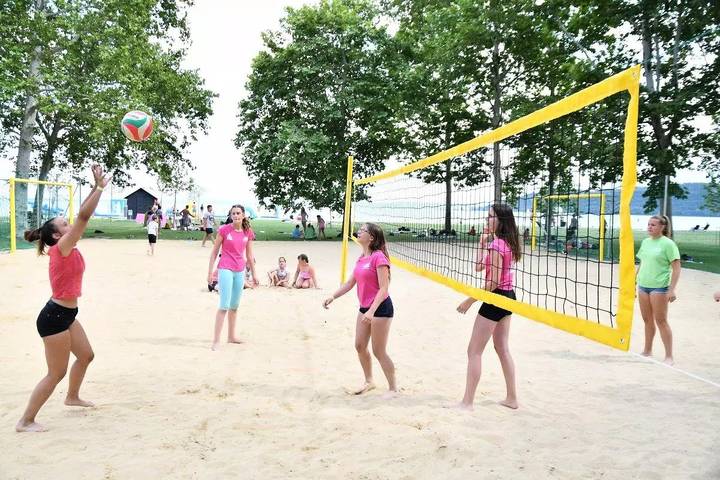 Camping für 4 Personen, mit Terrasse und Kinderpool sowie Pool und Sauna in Balatonfüred - 4