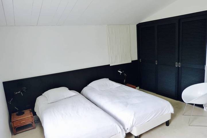 Location de vacances pour 12 personnes, avec jardin et terrasse à Loix - 3