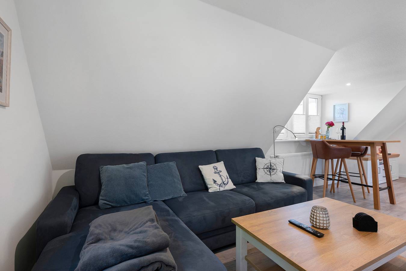 Ganze Wohnung, Ferienwohnung 'Ronnie Woodward' mit gemeinsamer Terrasse, Gemeinschaftsgarten und Wlan in Pellworm, Nordseeküste