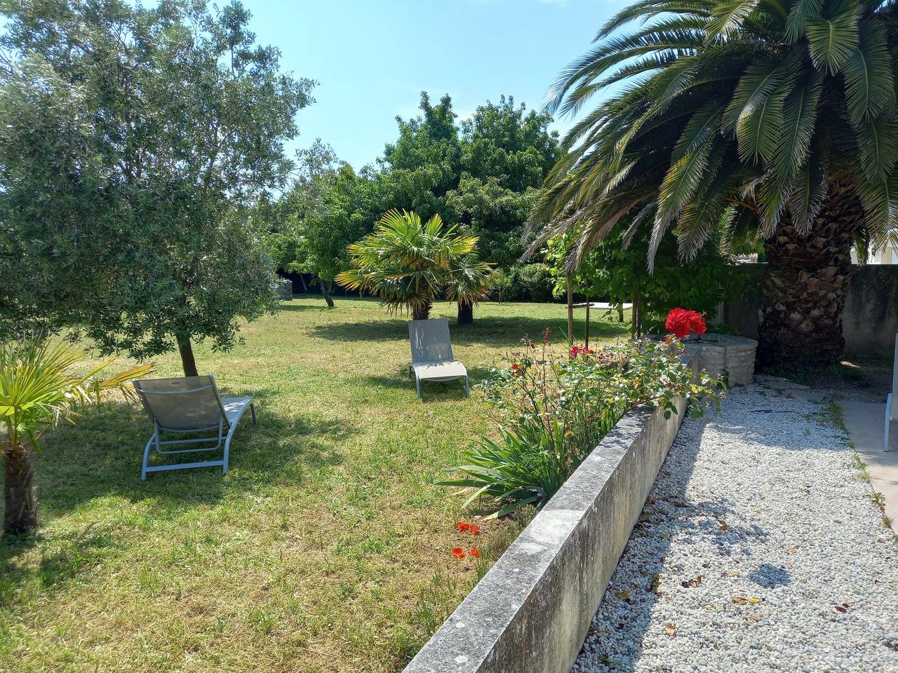 Ferienhaus 'Picotelle' mit privater Terrasse, privatem Garten und Wlan in Le Château-d'Oléron, Côte de Beauté