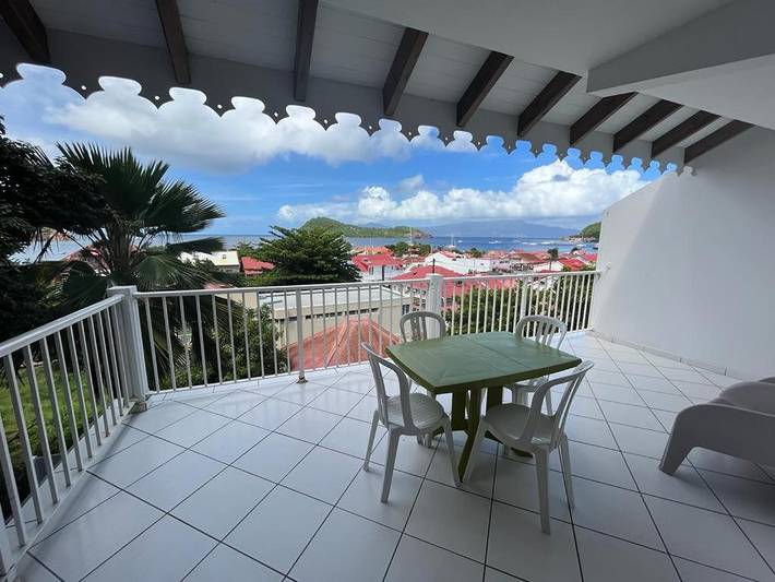 Appartement de vacances pour 4 personnes, avec terrasse et vue, animaux acceptés