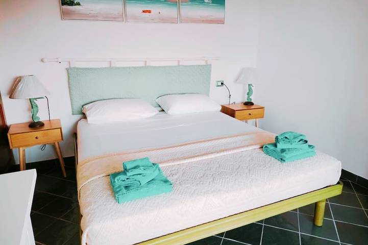 Hh San Teodoro, Vista Mare, 4 stanze da letto in Suaredda, San Teodoro
