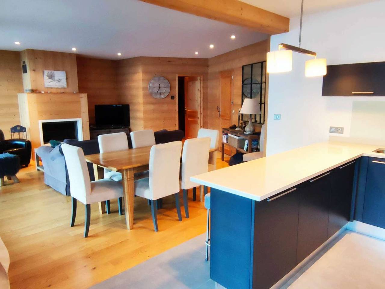 Apartamento entero, Acogedor apartamento a pie de pistas con terraza y parking in Isola 2000, Isola