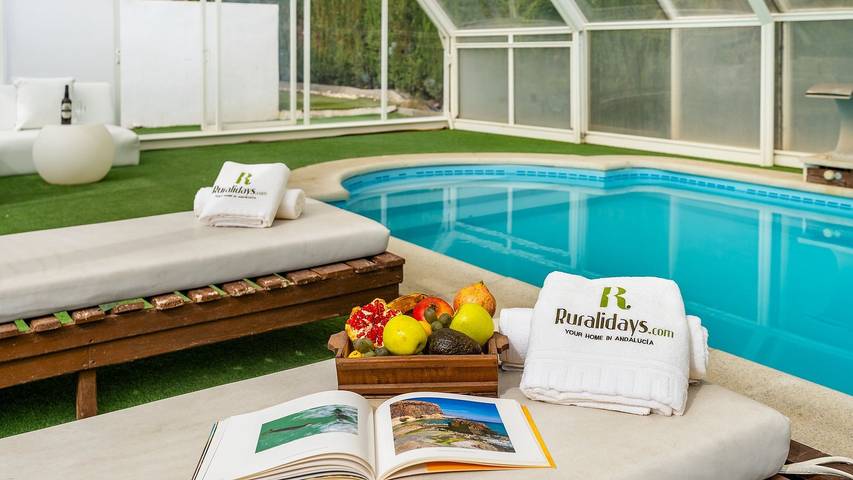 Chalet para 6 personas, con piscina además de balcón/terraza y jacuzzi en Vega de Granada - 2