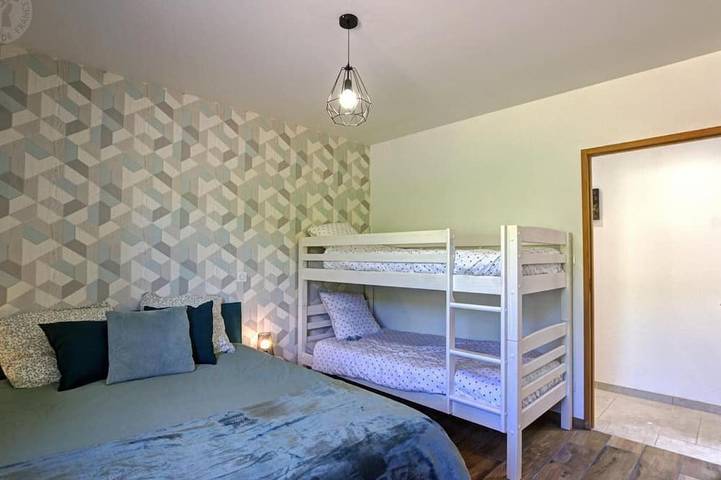 Renoviertes Haus, privater Pool - 18 Pers. in Sail-les-Bains, Roanne und Umgebung