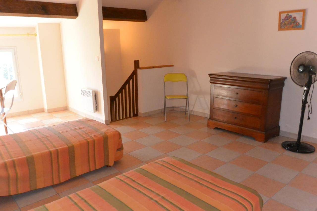 Appartement entier, Two-Bedroom Apartment in Aléria, Arrondissement de Corte