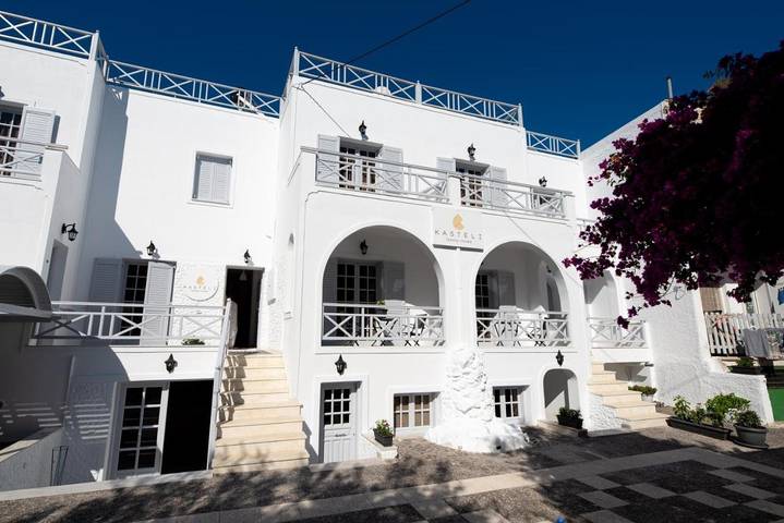 Chambre d’hôte pour 2 personnes, avec terrasse et jardin à Perissa - 4