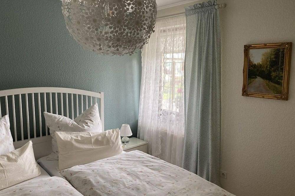 Ganze Wohnung, Ferienwohnung Prüfer - Fewo, Dusche, Wc, 1 Schlafraum in Greiz, Region Greiz