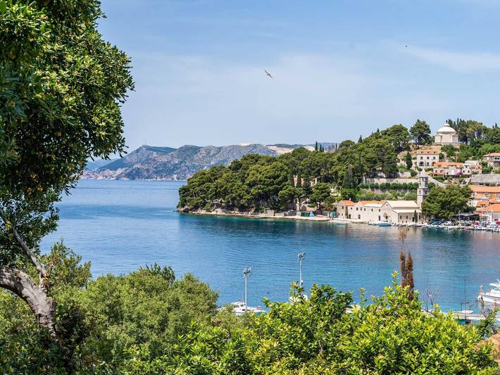 Apartment for 2 people, with Balcony and Garden in Cavtat