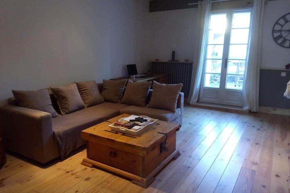 Chambre tout confort dans maison de village in Hauteville-Lompnes, Belley