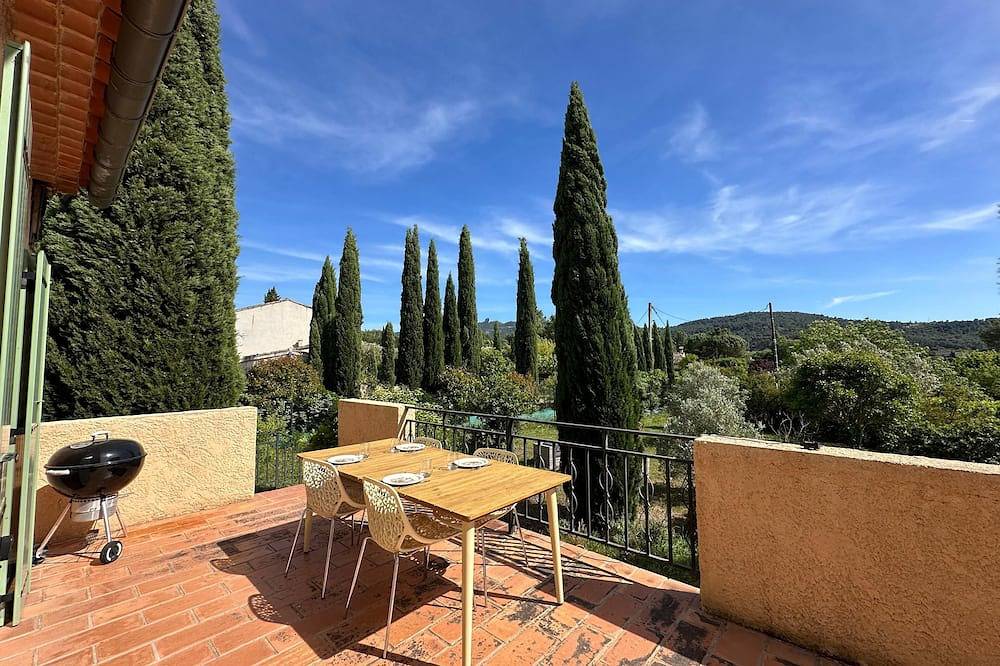 Entire apartment, La Dolce Vita - Top villa with garden terrace barbecue in Simiane-Collongue, Aix-en-Provence region