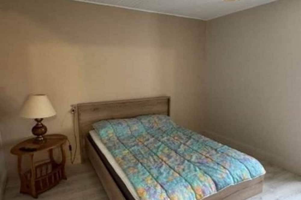 Country home in Maurs, Región de Aurillac