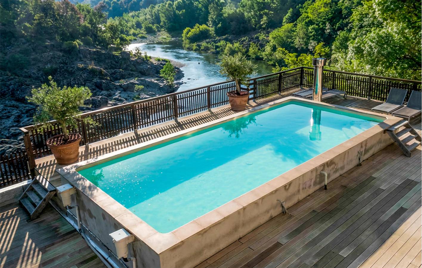 Appartement confortable de 300 m² avec piscine, Wi-Fi et parking - À 1,5 km du centre de Générargues in Corbès, Parc national des Cévennes