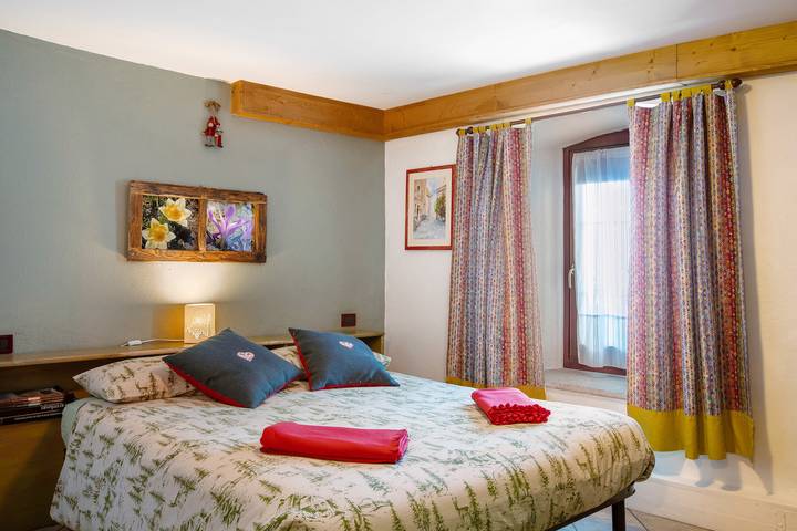 Holiday Home 'Maison Cerise' with Mountain View, Private Garden and Wi-Fi in La Cerise (Gressan), Comune di Gressan