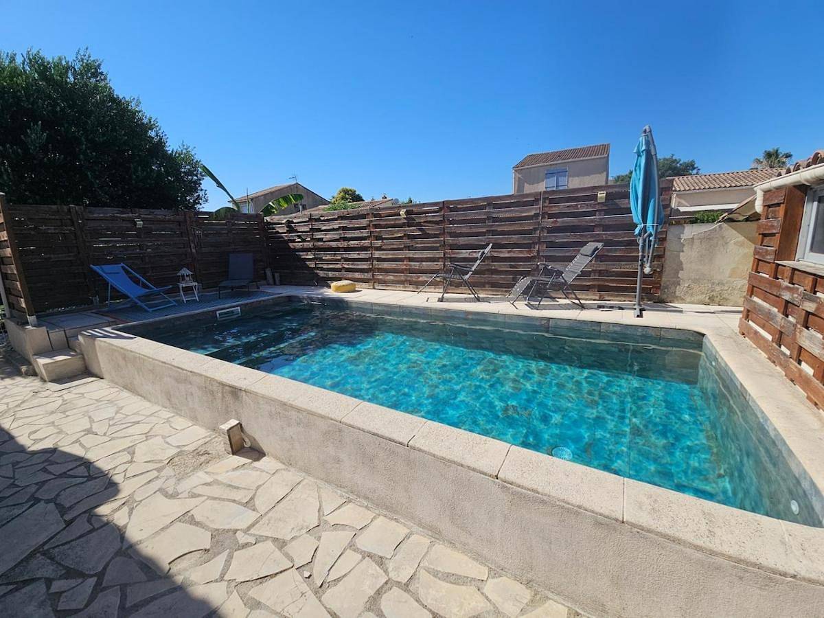 Villa Petite Camargue piscine bali au sel climatisation 15min plages 3 chambres in Marsillargues, Côte méditerranéenne (France)