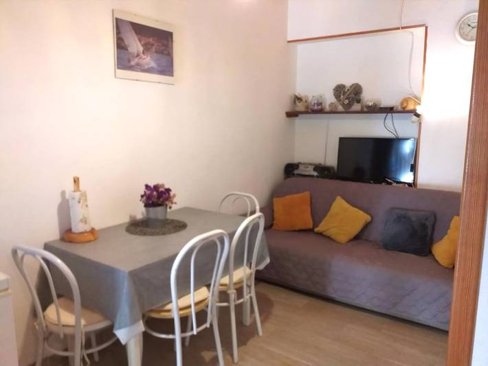 Ferieleilighet for 3 personer, med Terrasse i Kali