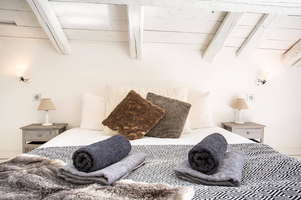 Chalet Suay est une ferme du 18ème siècle magnifique dans Servoz près de Chamonix in Servoz, Région de Bonneville